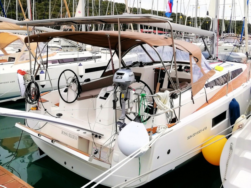charteryacht-sun-odyssey-410-rosso-bianco-von-trend-travel-yachting-3