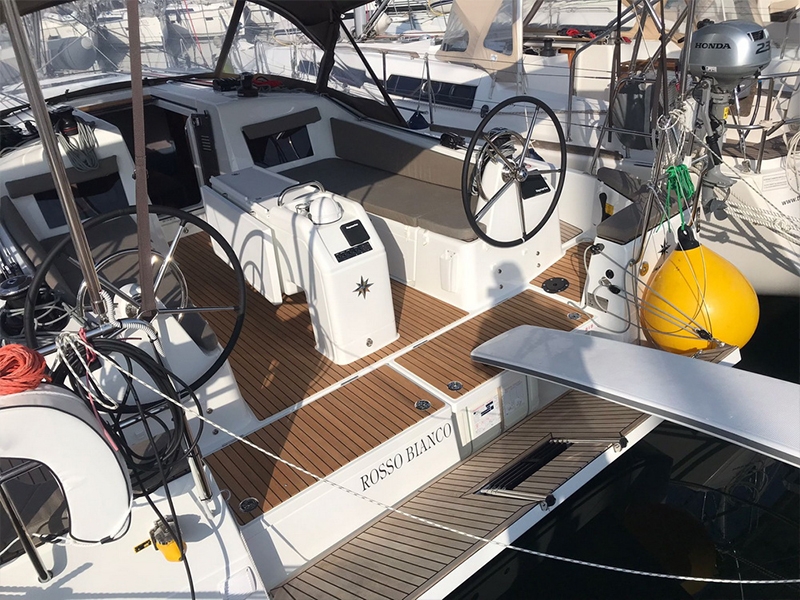 charteryacht-sun-odyssey-410-rosso-bianco-von-trend-travel-yachting-4